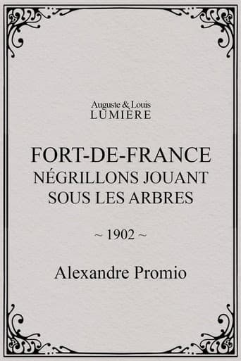 Fort-de-France : négrillons jouant sous les arbres