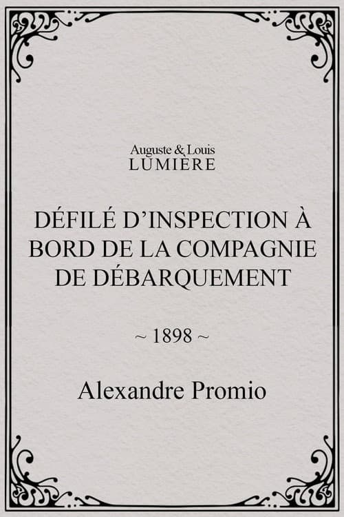 Défilé d’inspection à bord de la compagnie de débarquement