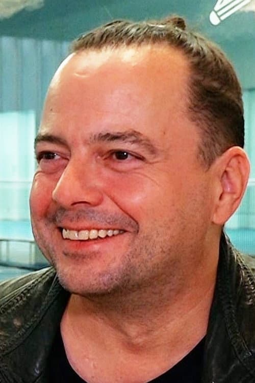 Tomi Okres