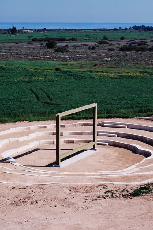 Inside the Outset: Evoking a Space of Passage