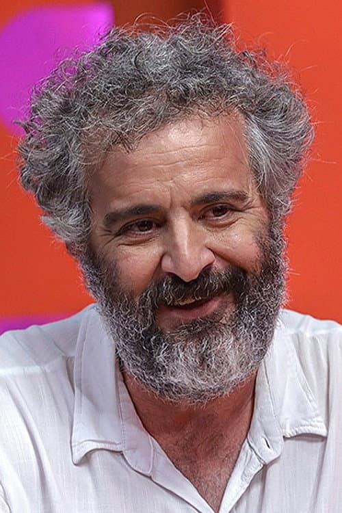 Adirley Queirós